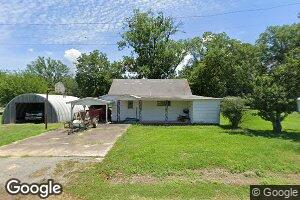 310 N 6th St, Gillett, AR 72055