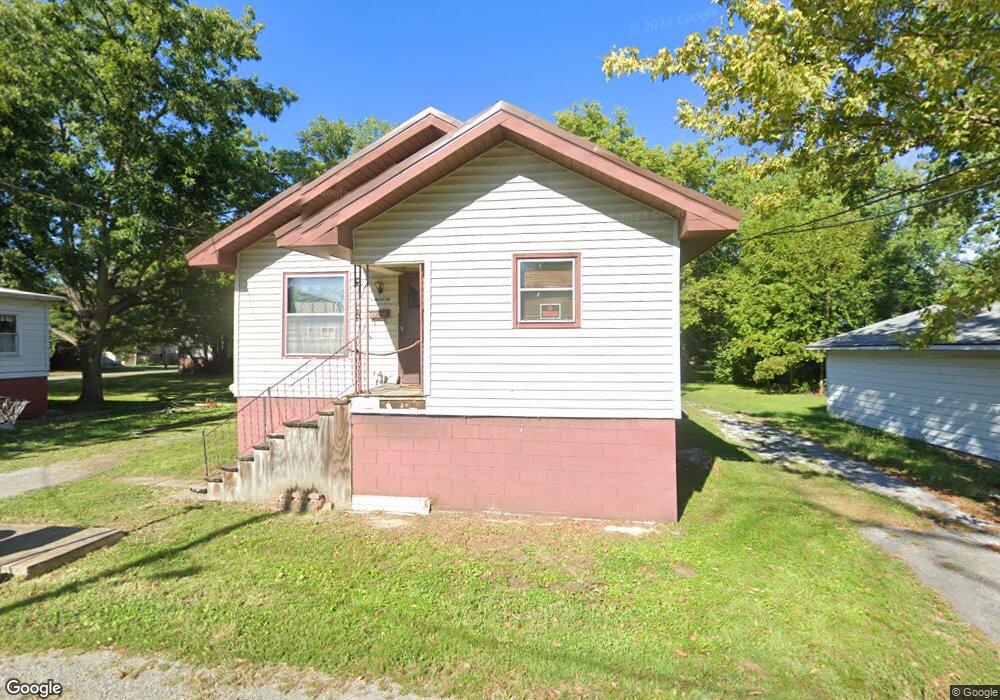 807 N Cherry St, Harrisburg, IL 62946 - photo 1