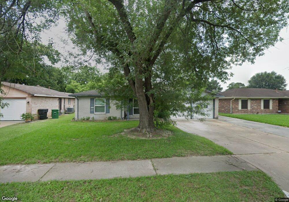 1319 Hidden Valley Dr, Houston, TX 77088 - photo 1