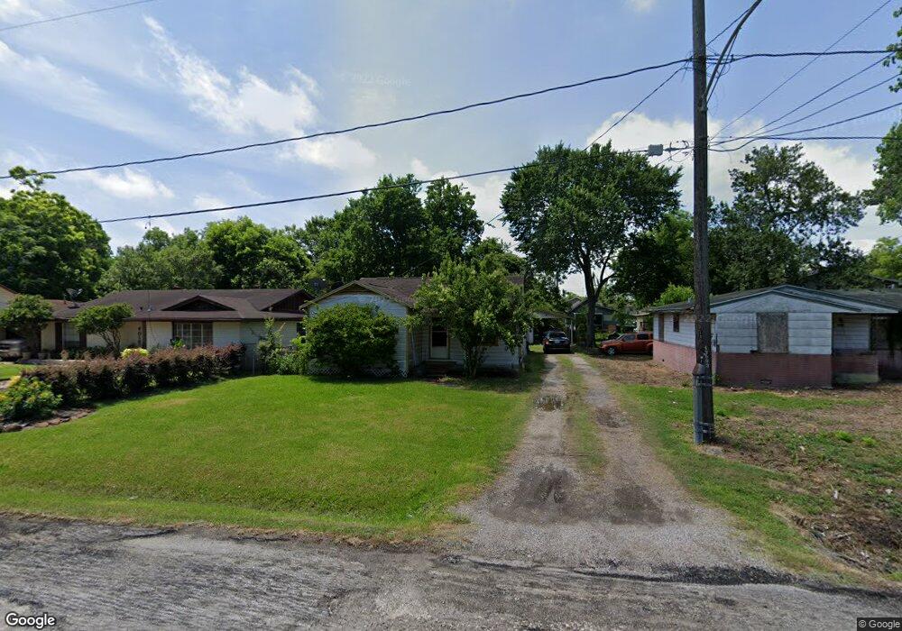 4014 Caplin St, Houston, TX 77026 - photo 1