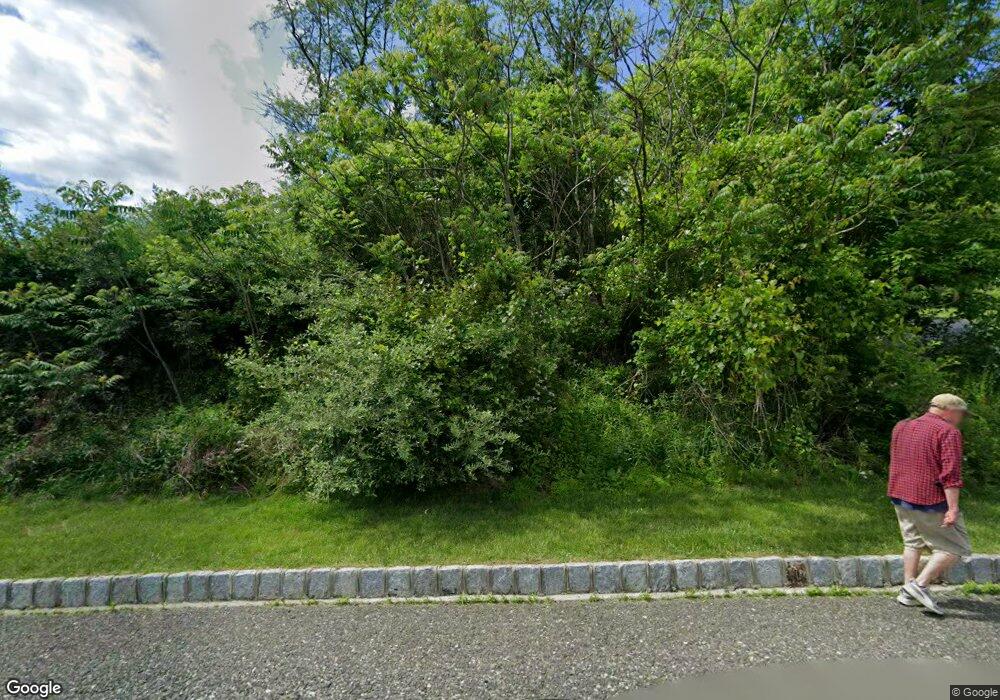 5856 Shady Dr, Coopersburg, PA 18036 - photo 1