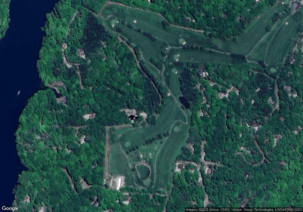 668 Natchez Ln, Hide A Way Hills, OH 43107 - photo 1