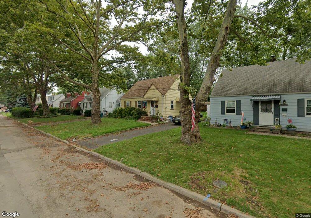 33 Alice Ln, Clark, NJ 07066 - photo 1