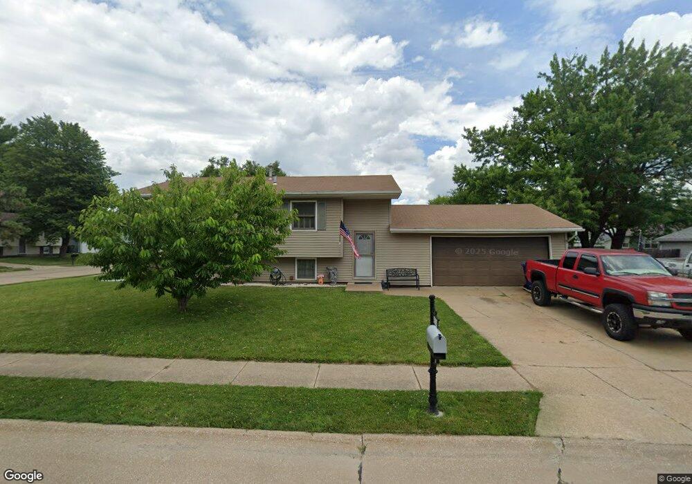 4314 W 13th St, Davenport, IA 52804 - photo 1