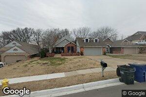 2119 Greenbrier Dr, Lawrence, KS 66047
