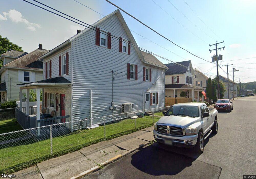 13 N Harding Ave, Pen Argyl, PA 18072 - photo 1