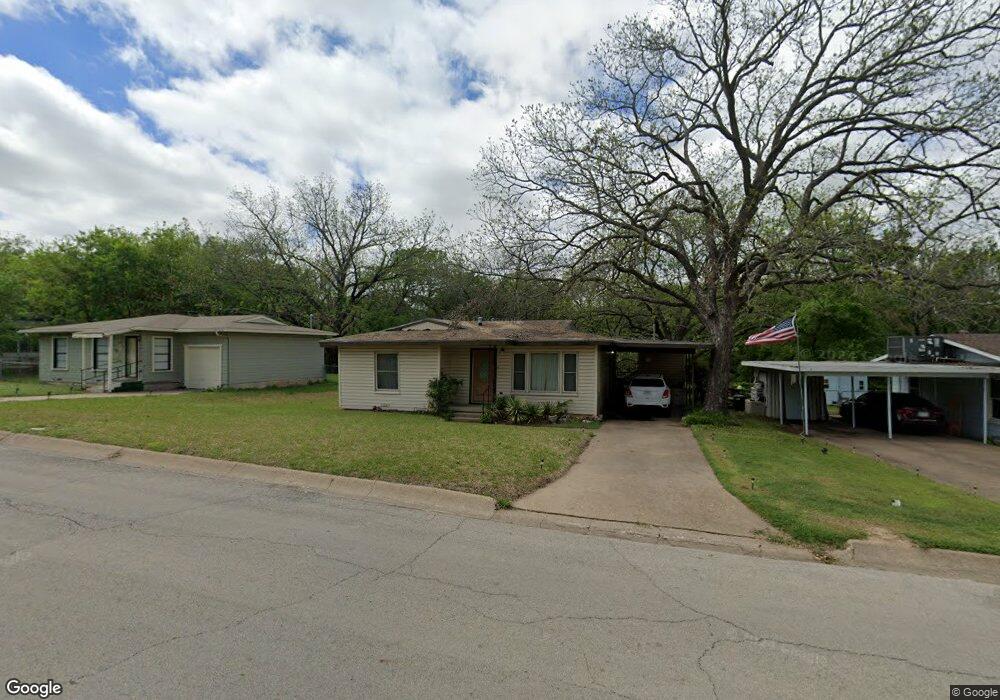 1224 S Brazos St, Weatherford, TX 76086 - photo 1