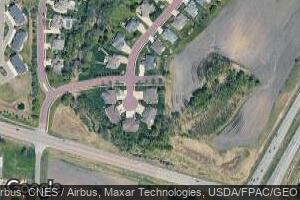 105 Creekside Ct, Mankato, MN 56001