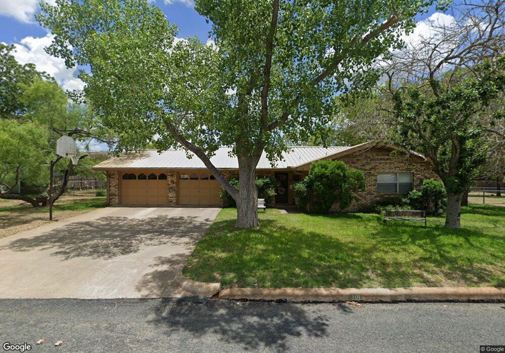 118 Crestwood Dr, Fredericksburg, TX 78624 - photo 1