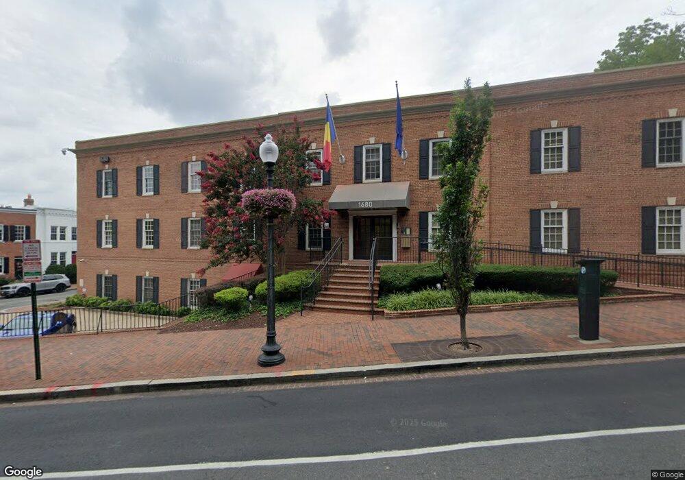 1680 Wisconsin Ave NW unit LOWER LEVEL, Washington, DC 20007 - photo 1