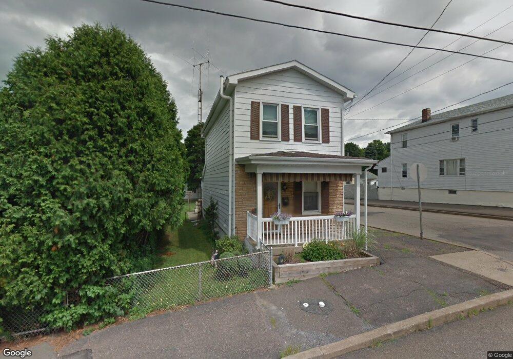 933 N Laurel St, Hazleton, PA 18201 - photo 1