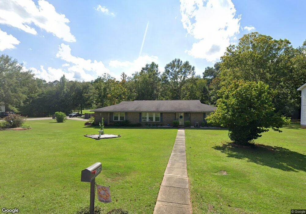 1006 Wimbledon Dr, Dothan, AL 36305 - photo 1