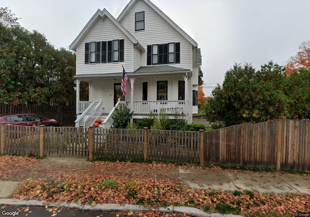 287 Albion St unit 2, Wakefield, MA 01880 - photo 1