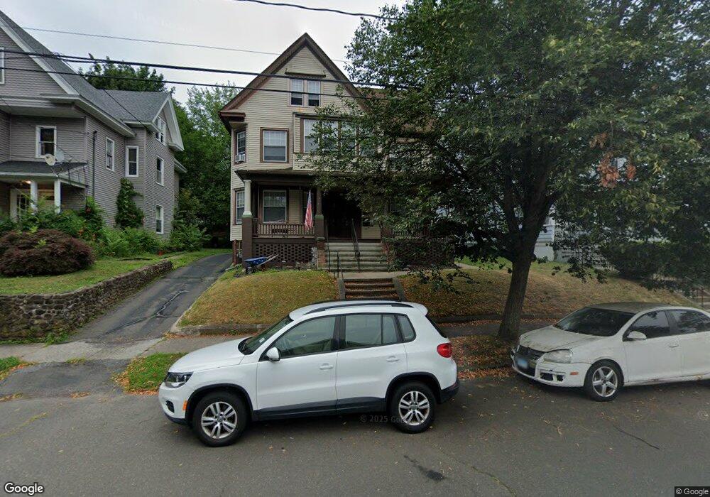 95 N Whittlesey Ave unit 3rd Floor, Wallingford, CT 06492 - photo 1