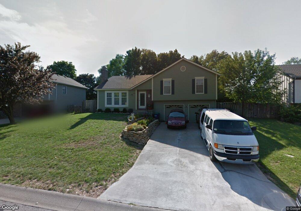 4720 Halsey St, Shawnee, KS 66216 - photo 1