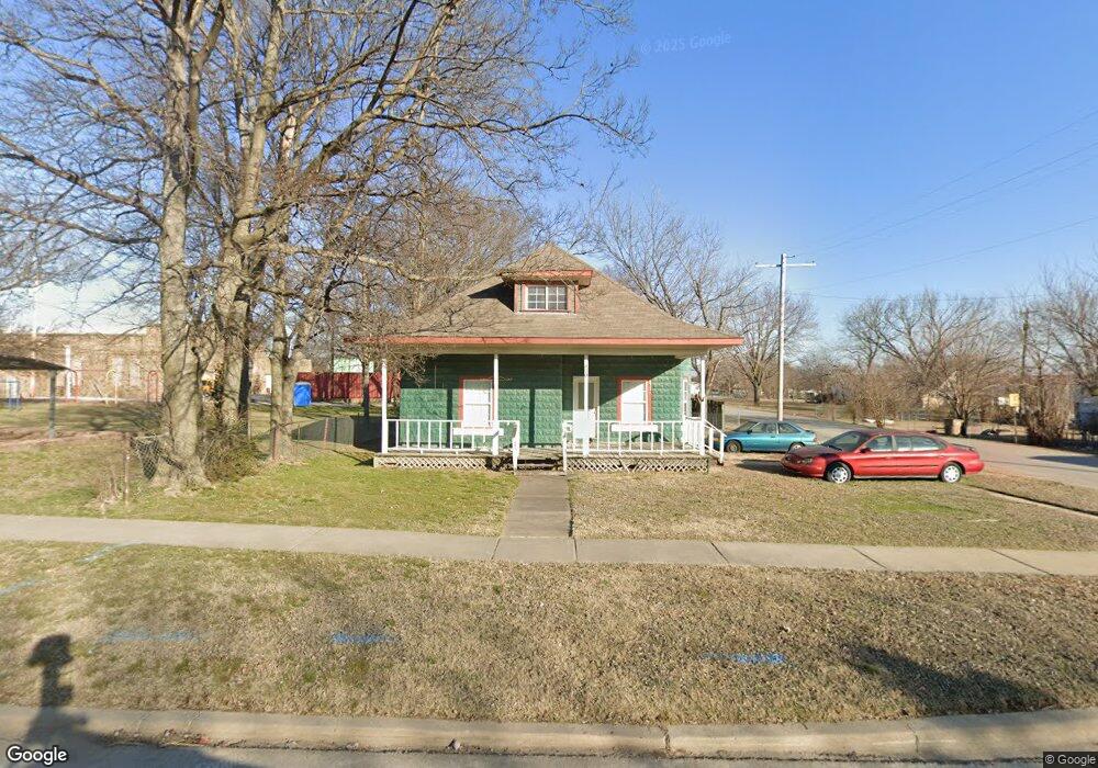 320 Broadway, Haskell, OK 74436 - photo 1