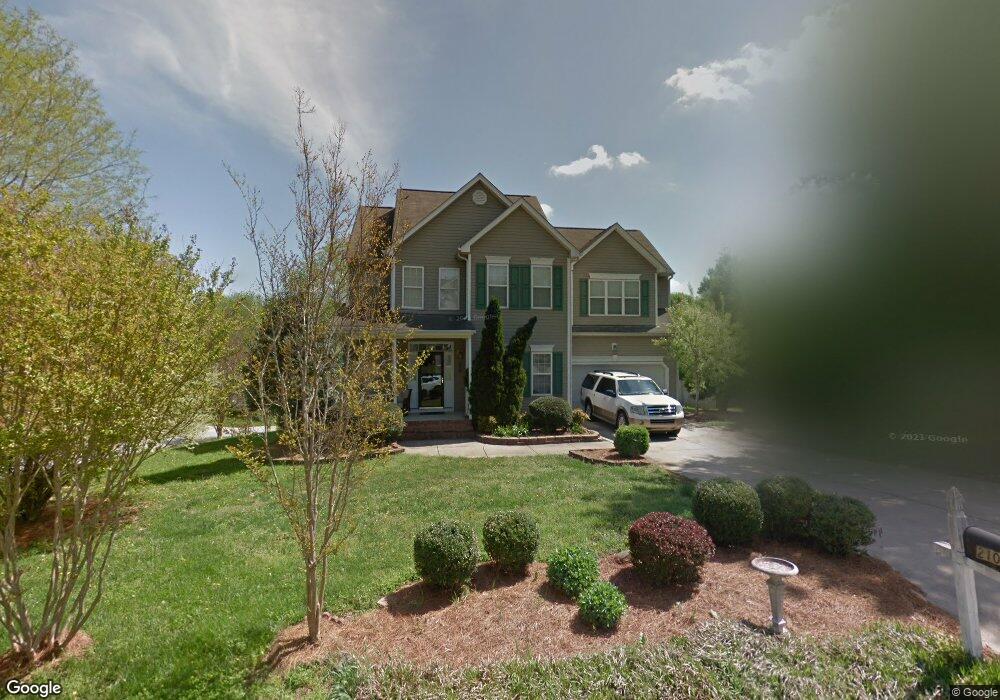 210 Jamestown Oaks Dr, Jamestown, NC 27282 - photo 1