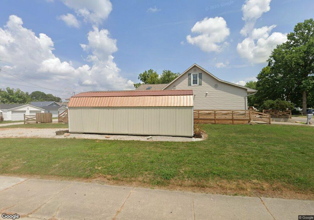 814 E 26th St, Muncie, IN 47302 - photo 1