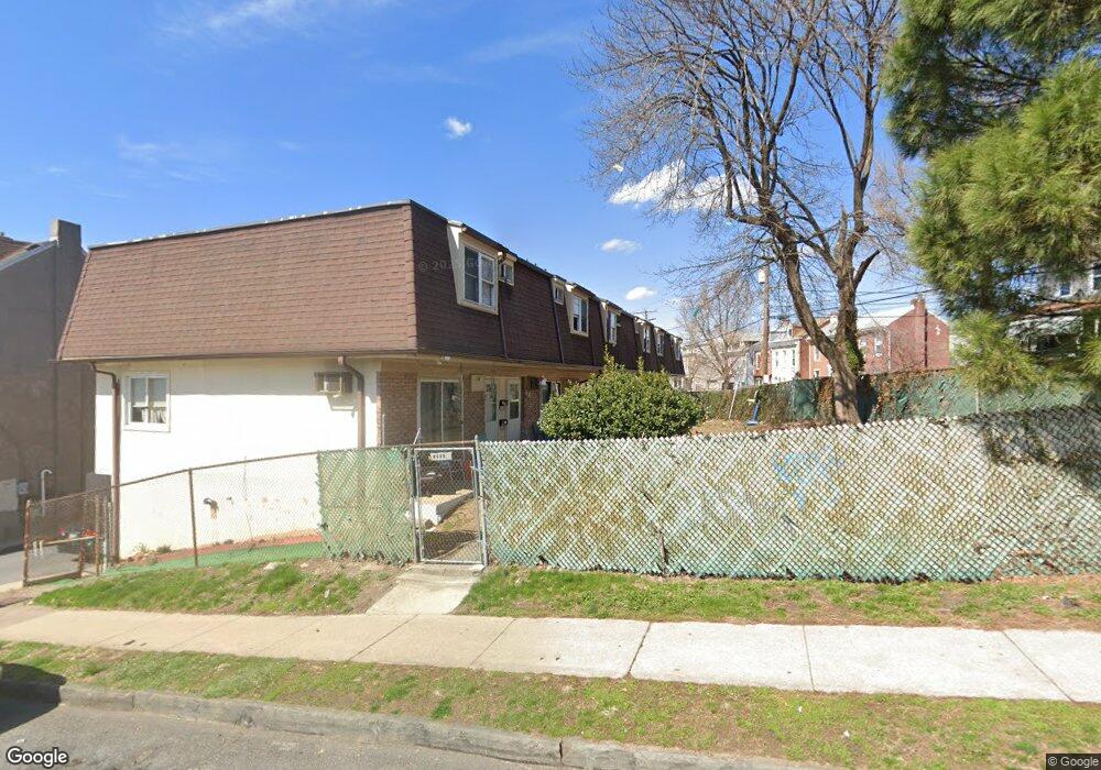 1235 Elm St, Reading, PA 19604 - photo 1