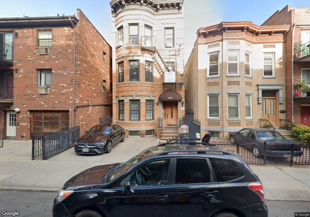 25-22 38th St unit 3-B, Astoria, NY 11103 - photo 1