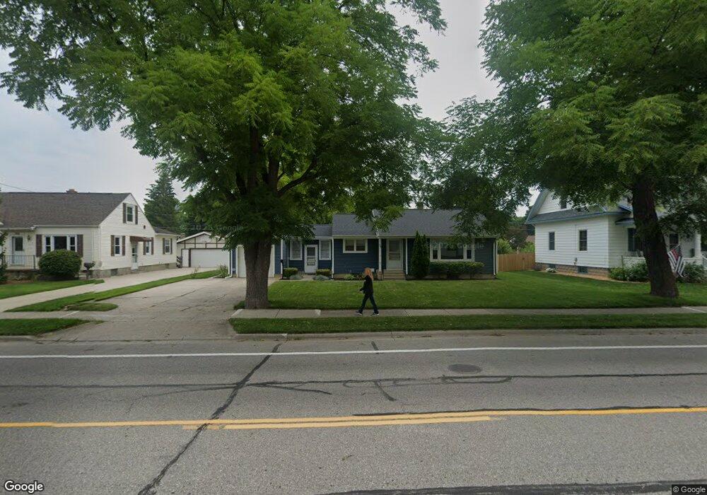 330 E Genesee St, Frankenmuth, MI 48734 - photo 1