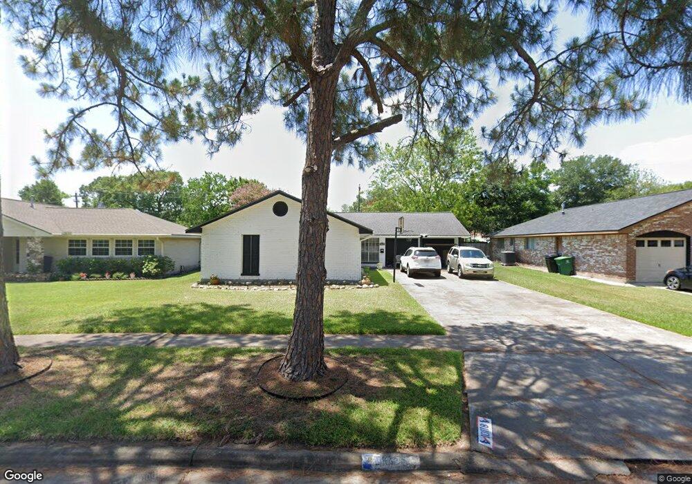 10118 Kirkdale Dr, Houston, TX 77089 - photo 1