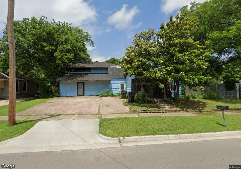 319 F St NE, Ardmore, OK 73401 - photo 1