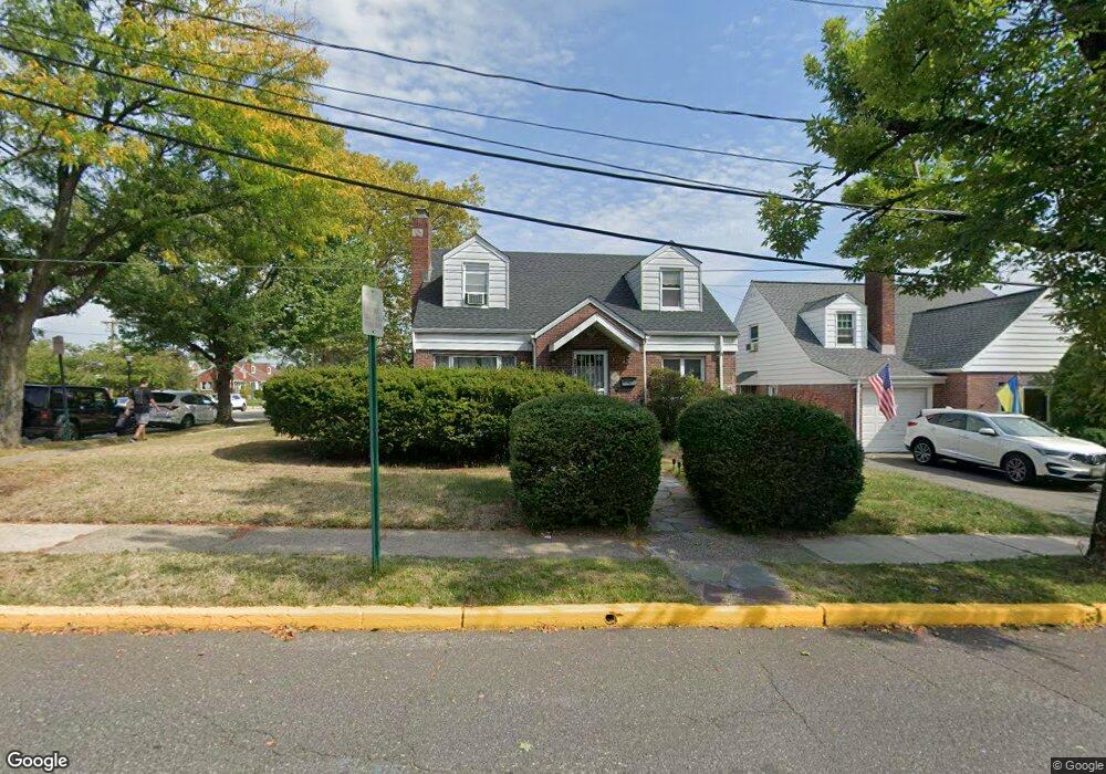 201 Ottawa Ave, Hasbrouck Heights, NJ 07604 - photo 1