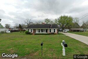 115 Hurt St, Trezevant, TN 38258