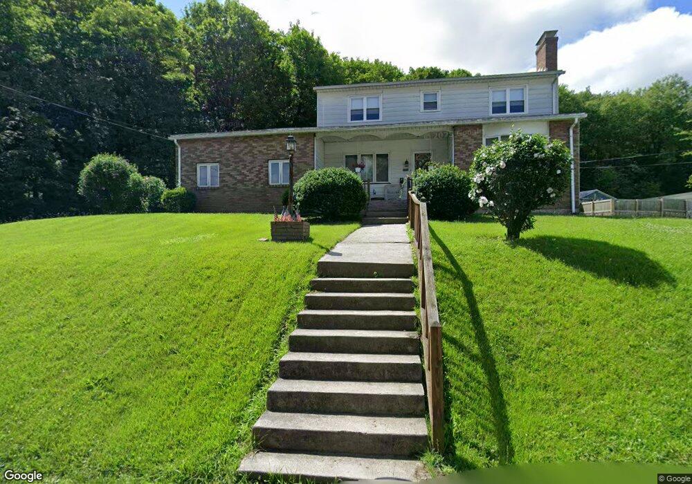 56 E Water St, Lansford, PA 18232 - photo 1