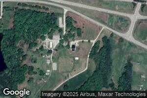 28632 Sunset Dr, Macon, MO 63552