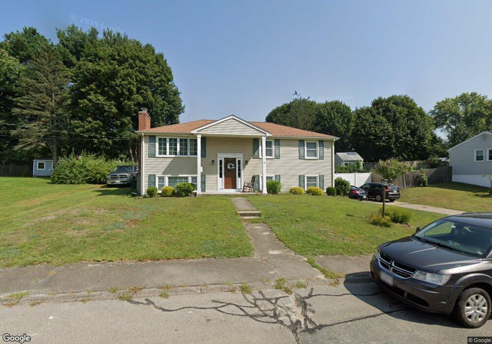 28 Puddingstone Ln, Bellingham, MA 02019 - photo 1