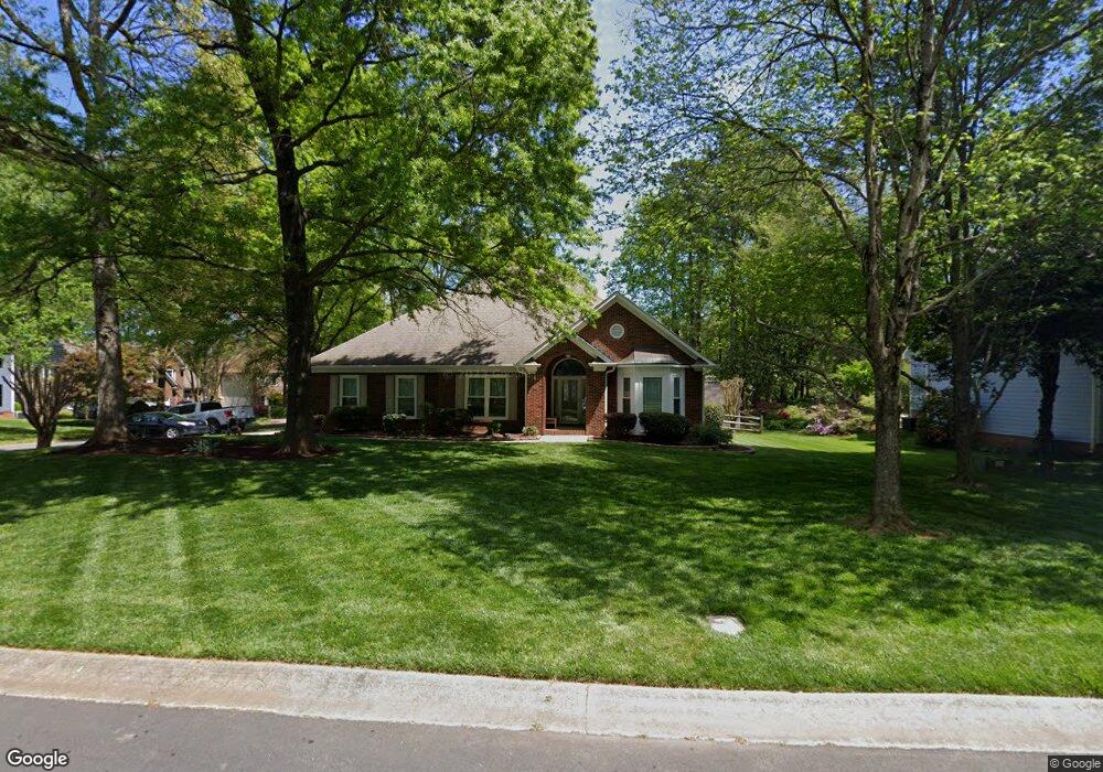 8805 New Oak Ln, Huntersville, NC 28078 - photo 1