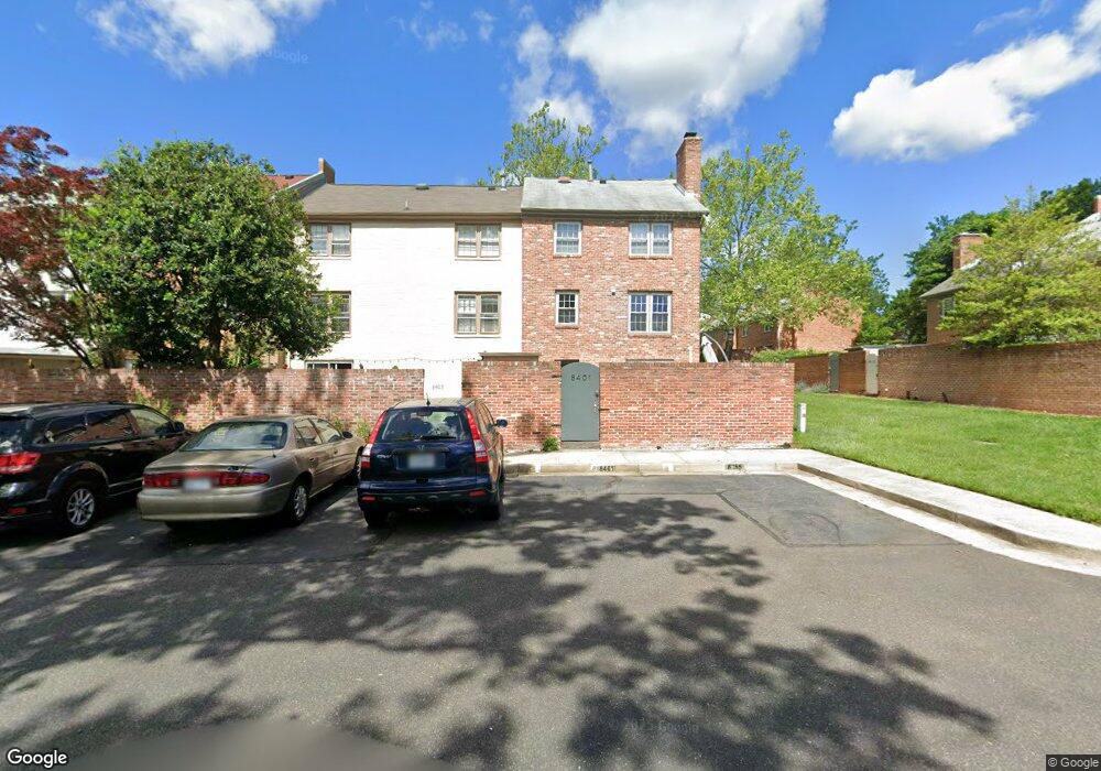 8400 Willow Forge Rd, Springfield, VA 22152 - photo 1