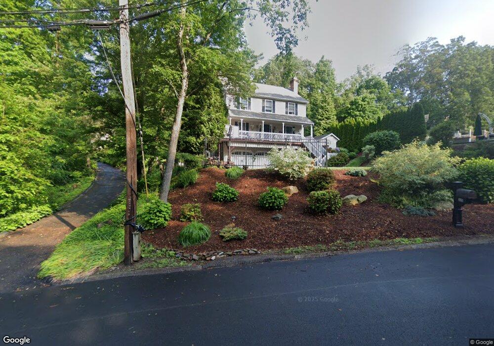 330 Country Ln, Orange, CT 06477 - photo 1