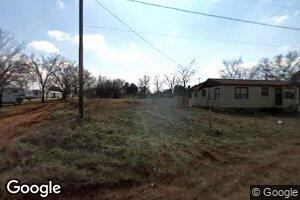 110 E Mattie Ave, Macomb, OK 74852