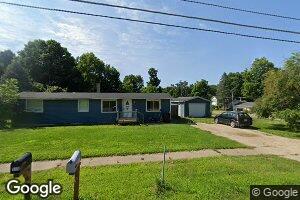 512 E Main St, Springport, MI 49284