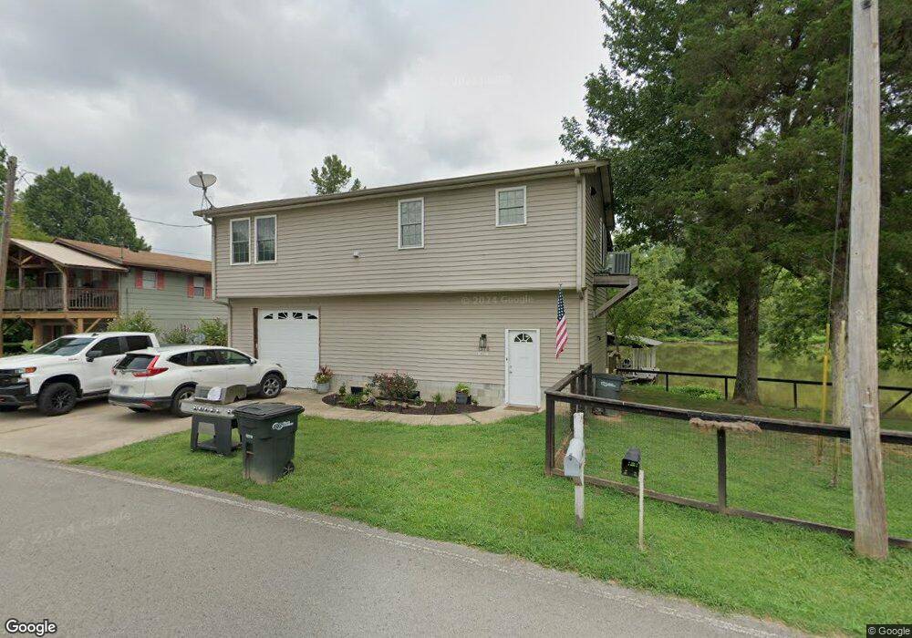 1427 Chapmansboro Rd, Chapmansboro, TN 37035 - photo 1