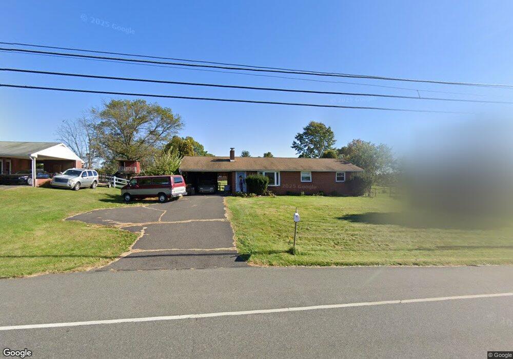 1568 Layfield Rd, Pennsburg, PA 18073 - photo 1