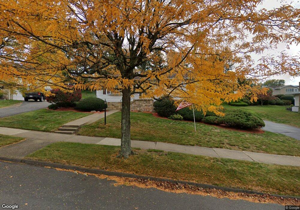 520 Shirley Ln, Dunmore, PA 18512 - photo 1