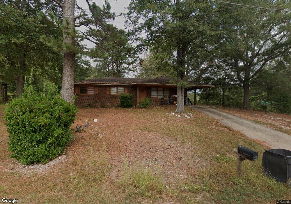 1027 Hillcrest Dr, Weaver, AL 36277 - photo 1