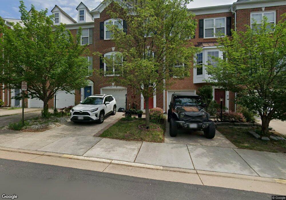 8941 Singleleaf Cir, Lorton, VA 22079 - photo 1