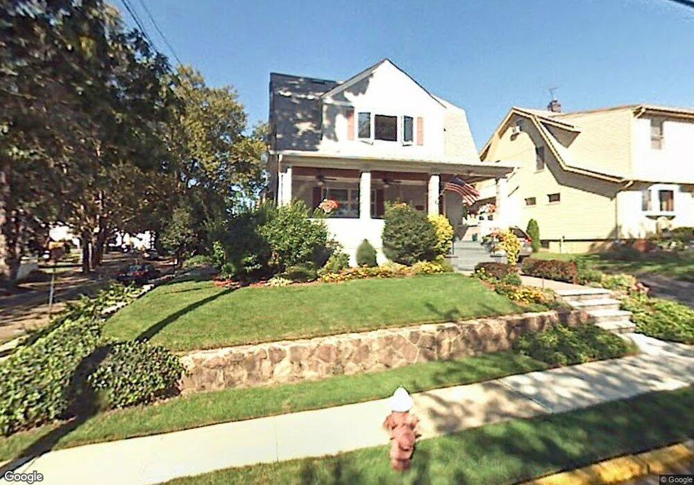 895 Lancaster Rd unit 1 Floor, Ridgefield, NJ 07657 - photo 1