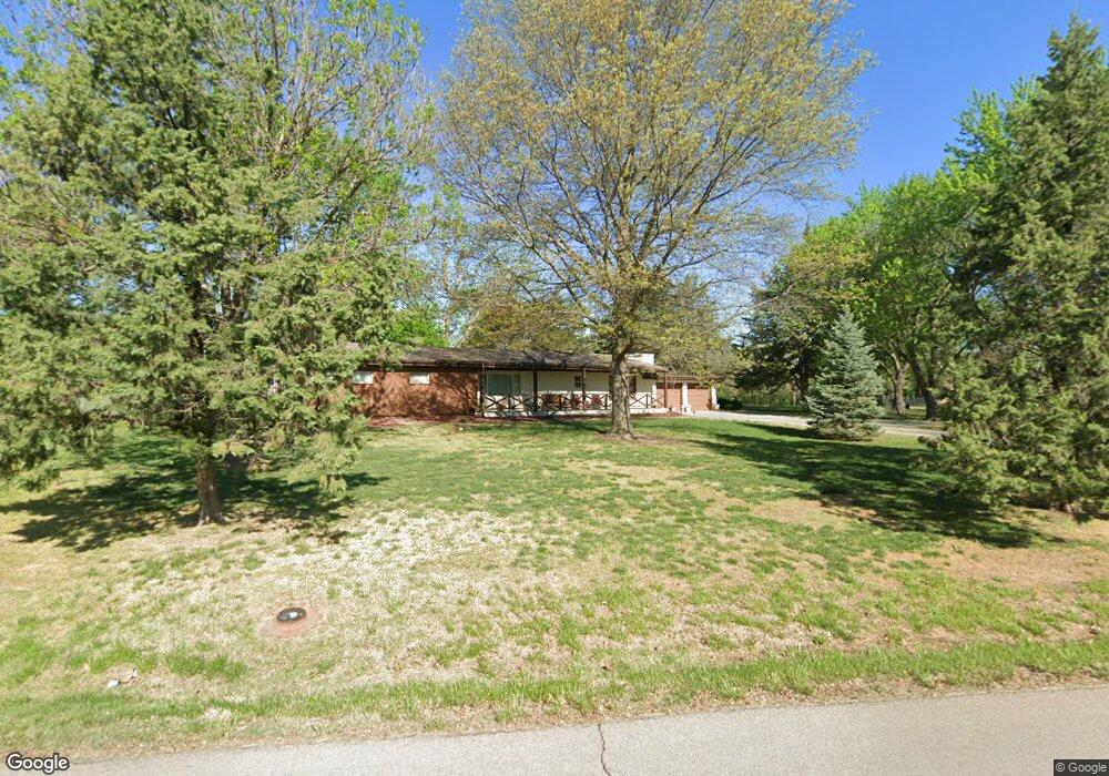 1931 SW Broadview Dr, Topeka, KS 66615 - photo 1