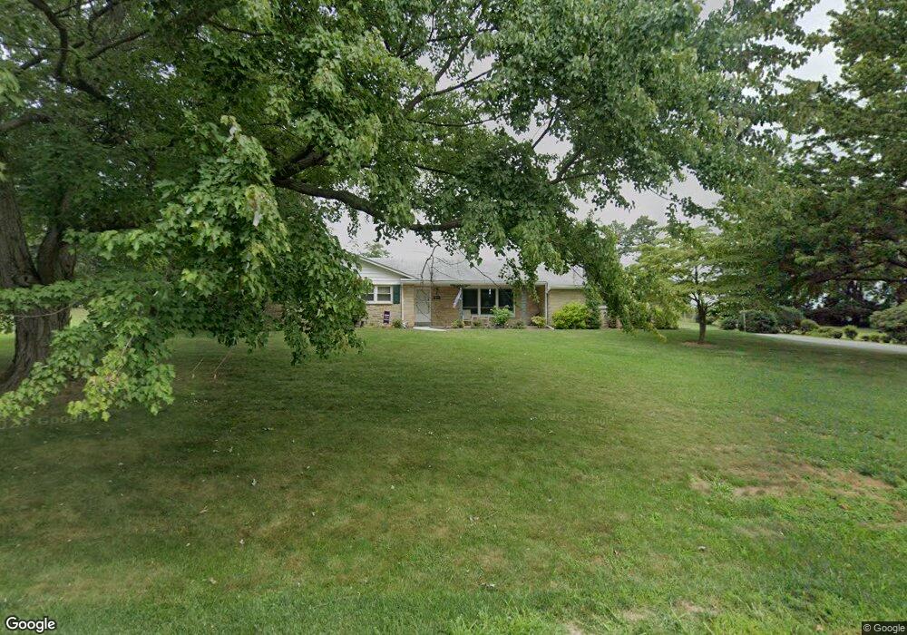 4869 Hawthorn Dr, Harrisburg, PA 17111 - photo 1