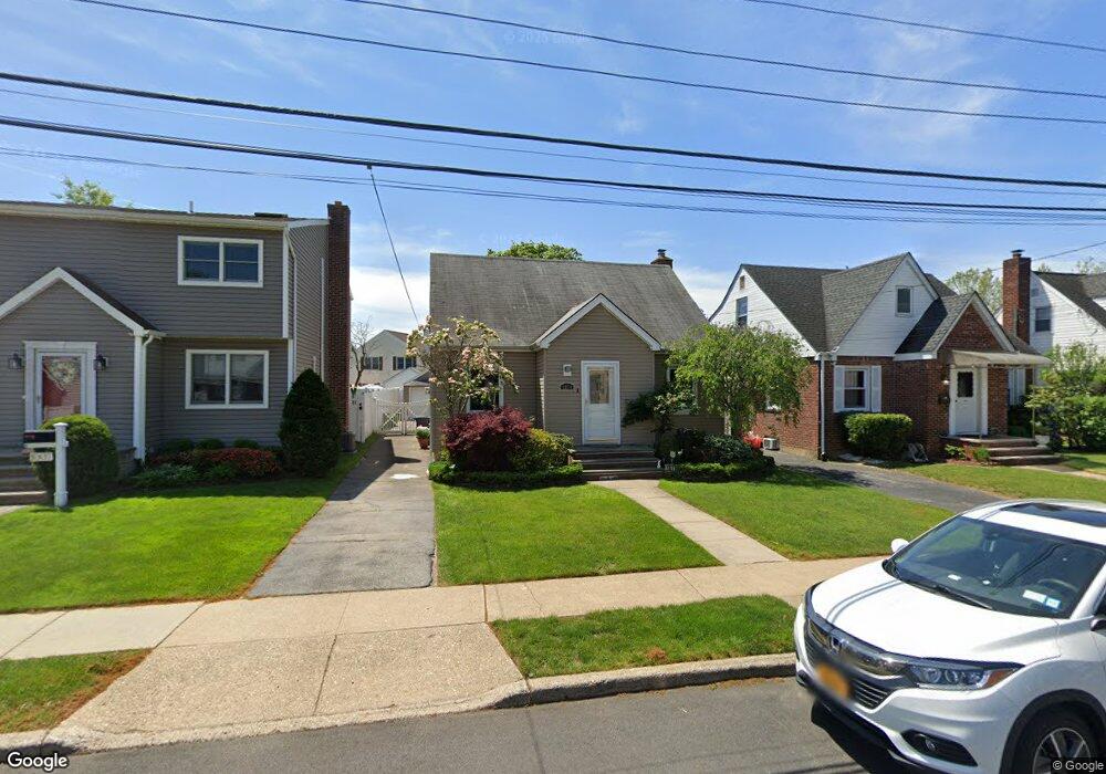 1011 Naple Ave, Franklin Square, NY 11010 - photo 1