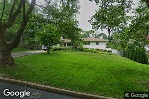 117 Grace Ave, Great Neck, NY 11021