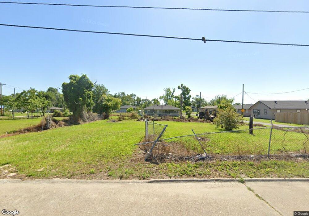 122 N Bilbo St, Lake Charles, LA 70601 - photo 1