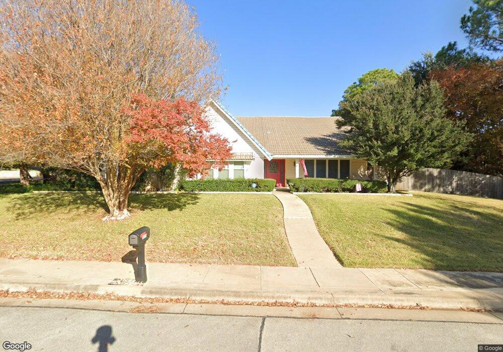 1815 Wimbleton Dr, Bedford, TX 76021 - photo 1