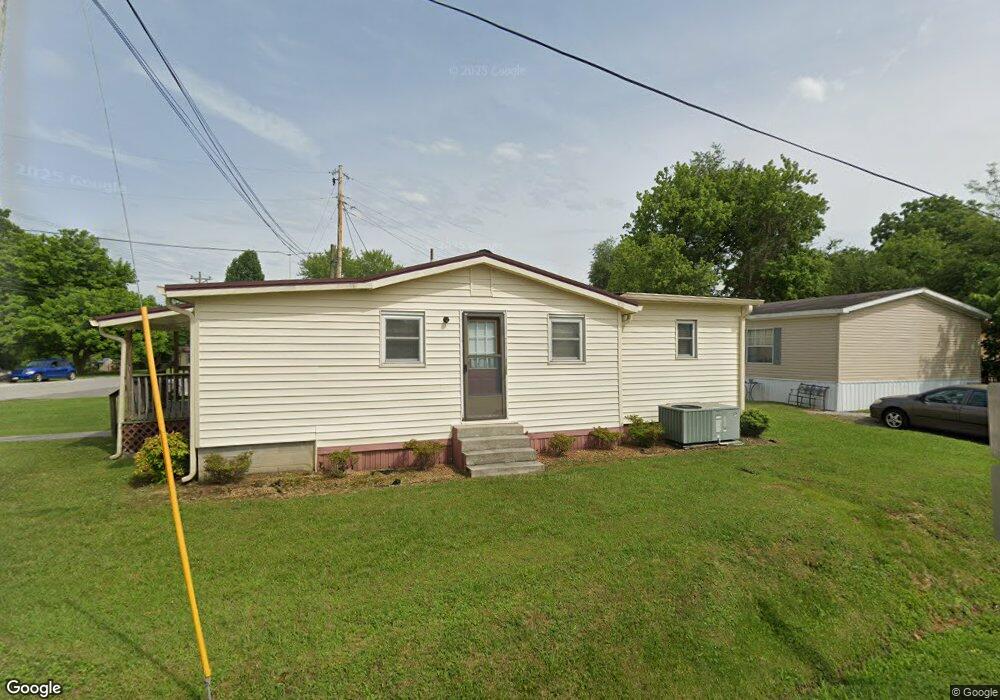 700 Emerson St, Manchester, TN 37355 - photo 1